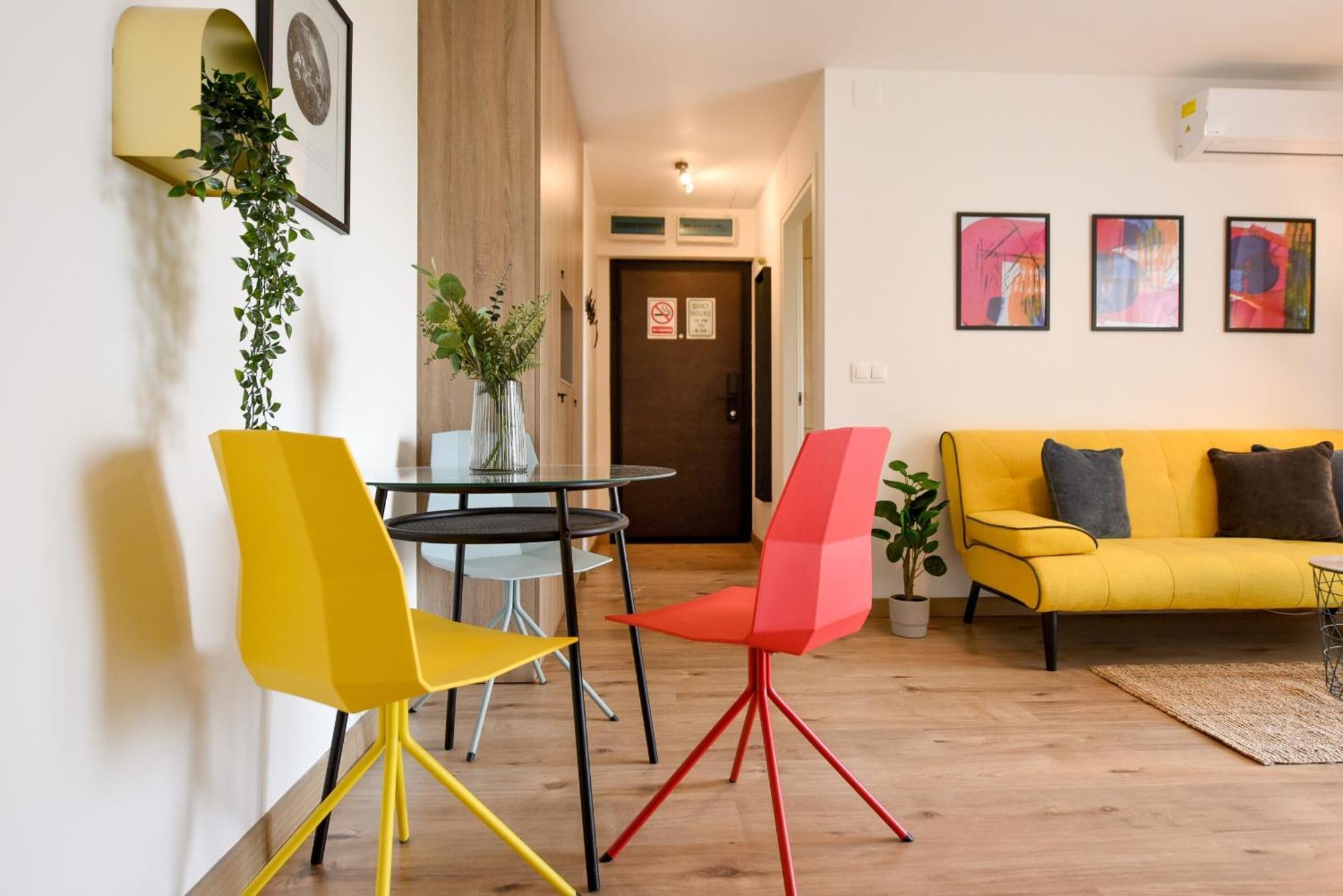 Perfect Stay: Urban Heaven In Aviatiei Business Area Bucharest Room photo