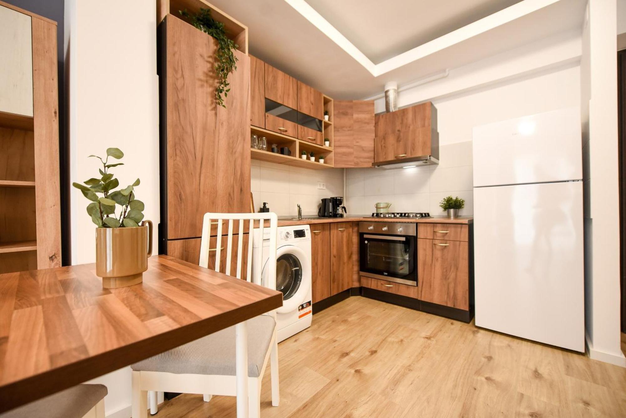 Perfect Stay: Urban Heaven In Aviatiei Business Area Bucharest Room photo