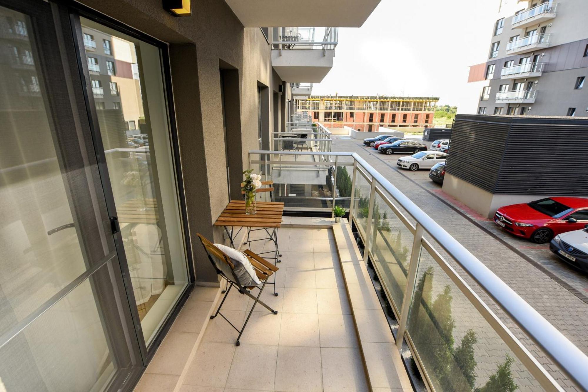Perfect Stay: Urban Heaven In Aviatiei Business Area Bucharest Room photo